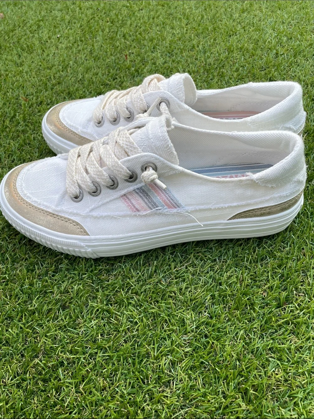 Light Cream Canvas Blowfish Malibu with Subtle Metallic Trim